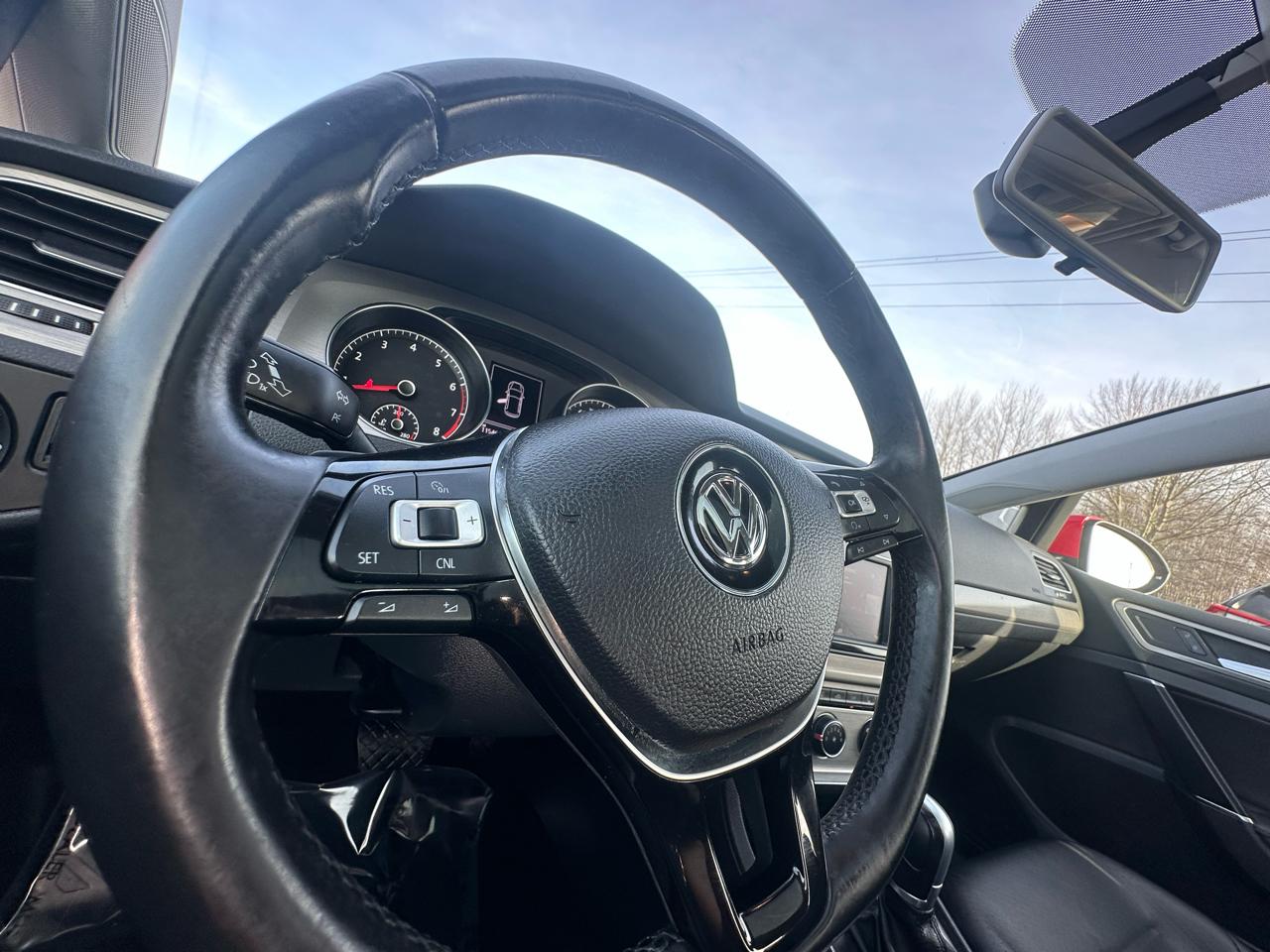Volkswagen Golf TSI Wolfsburg Edition 6A 2017