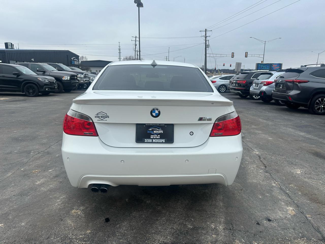 BMW 5-Series 530xi 2007