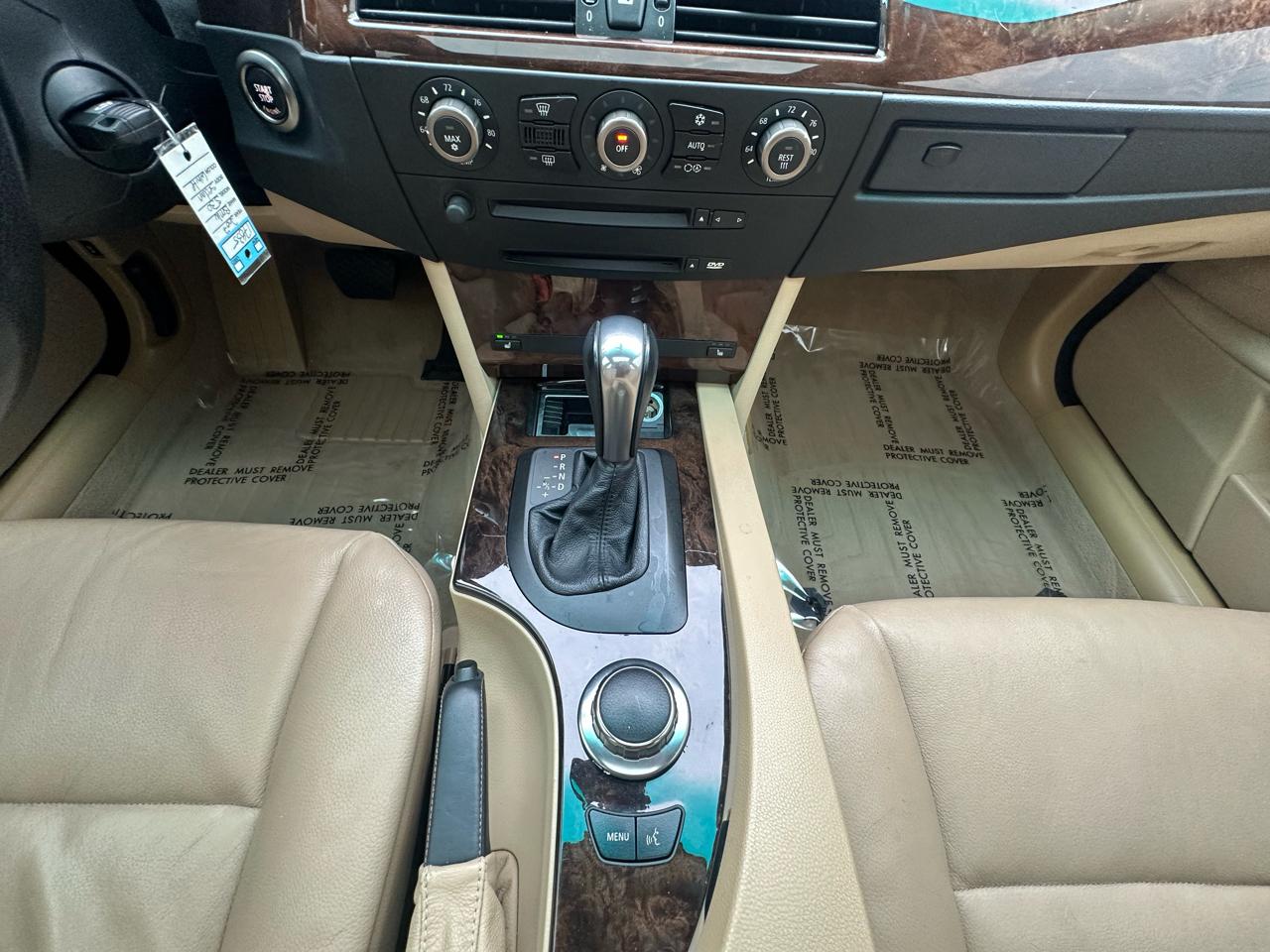 BMW 5-Series 530xi 2007