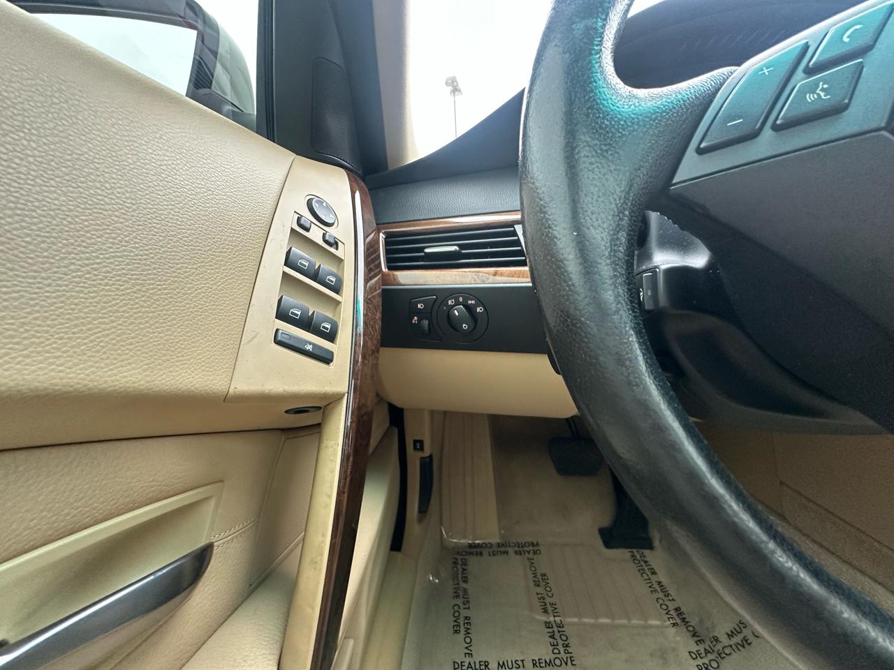 BMW 5-Series 530xi 2007