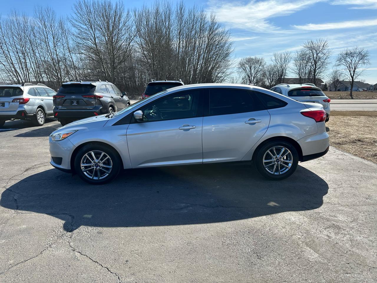 Ford Focus SE Sedan 2016