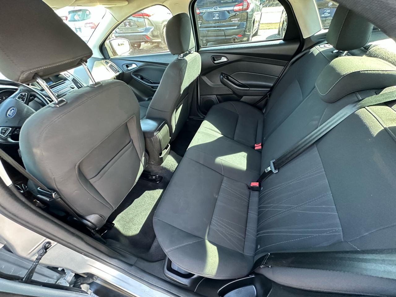 Ford Focus SE Sedan 2016