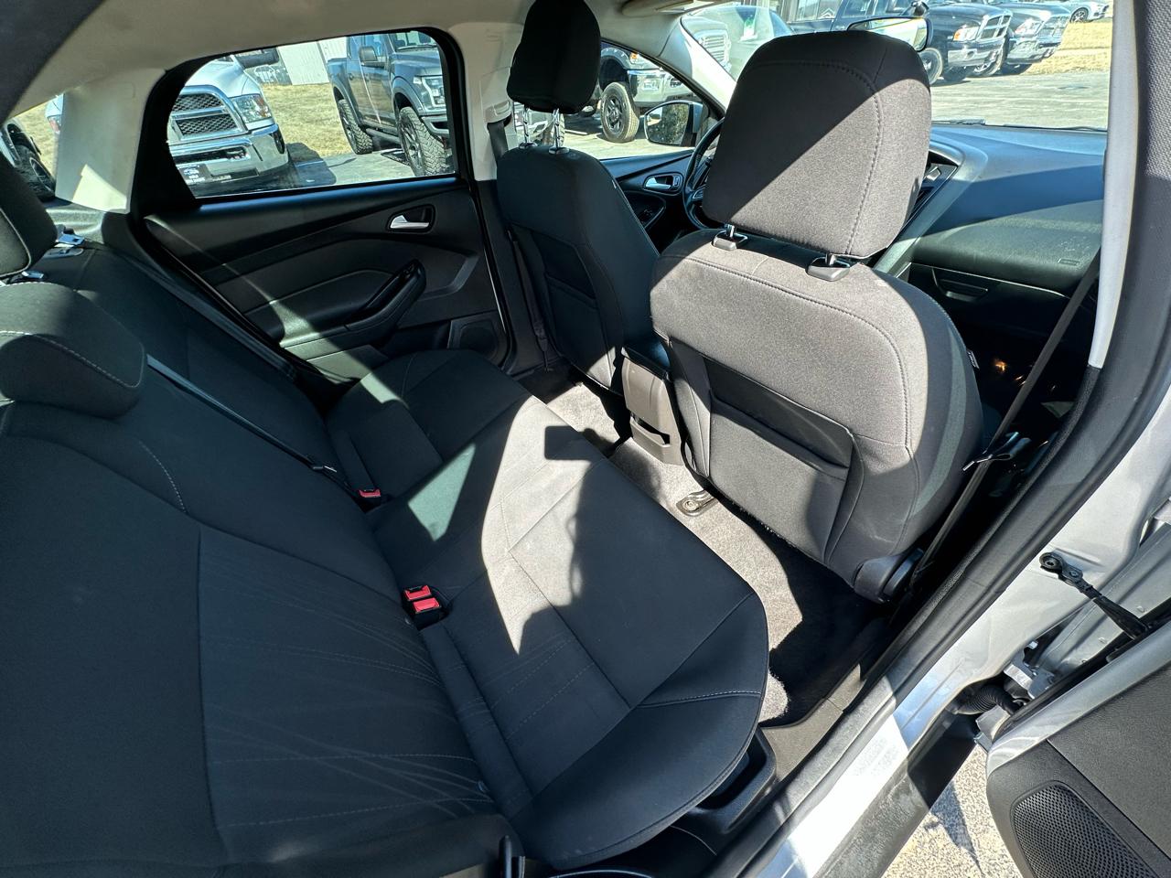 Ford Focus SE Sedan 2016