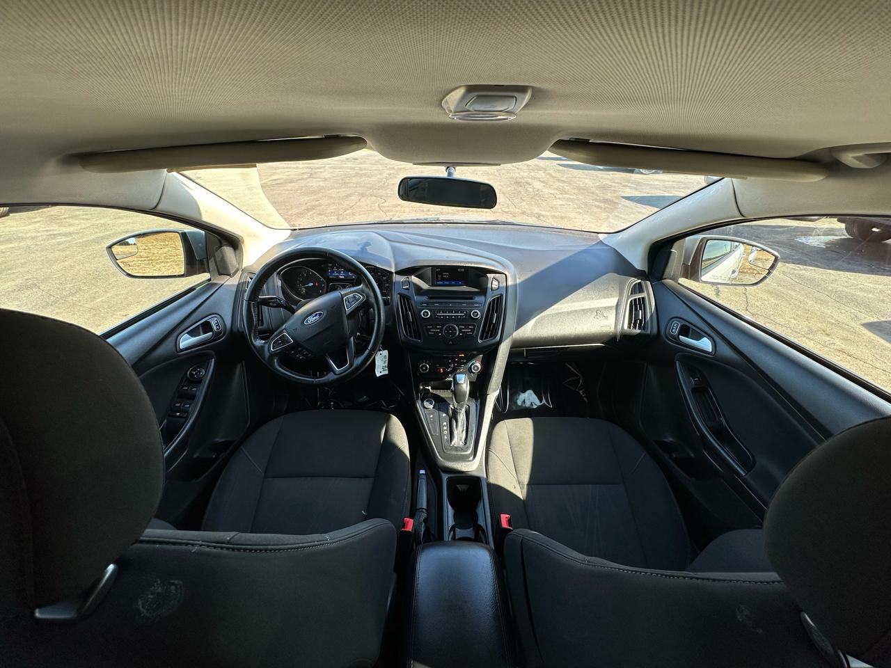 Ford Focus SE Sedan 2016