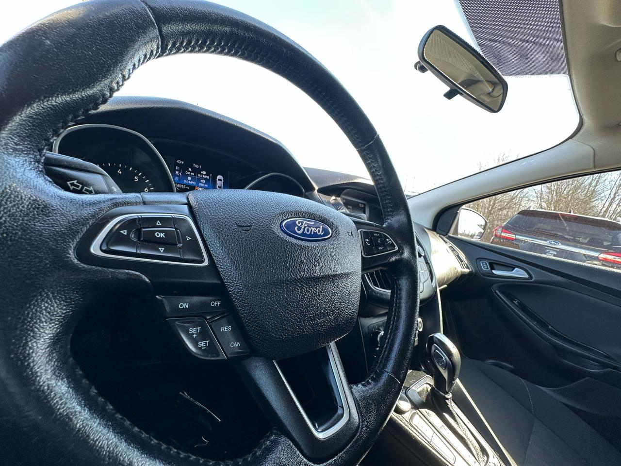 Ford Focus SE Sedan 2016