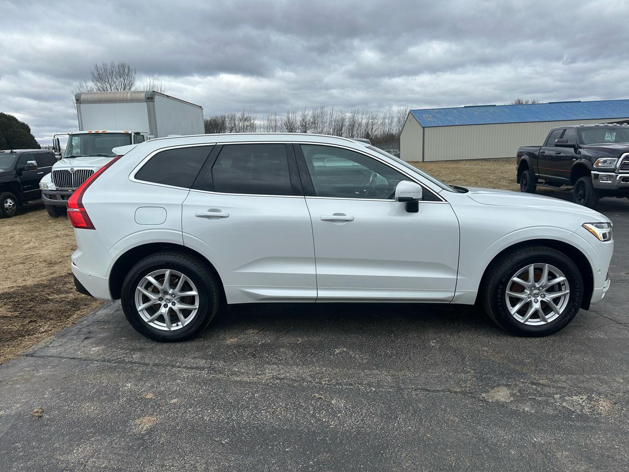 Volvo XC60 T5 Momentum AWD 2018