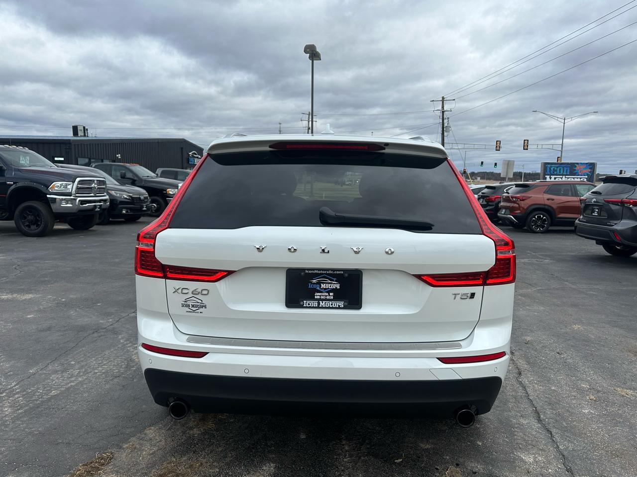 Volvo XC60 T5 Momentum AWD 2018
