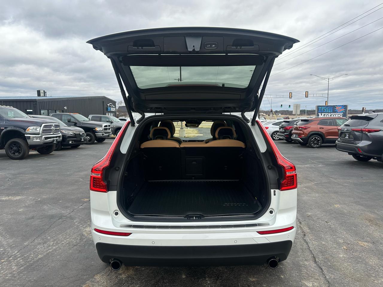 Volvo XC60 T5 Momentum AWD 2018