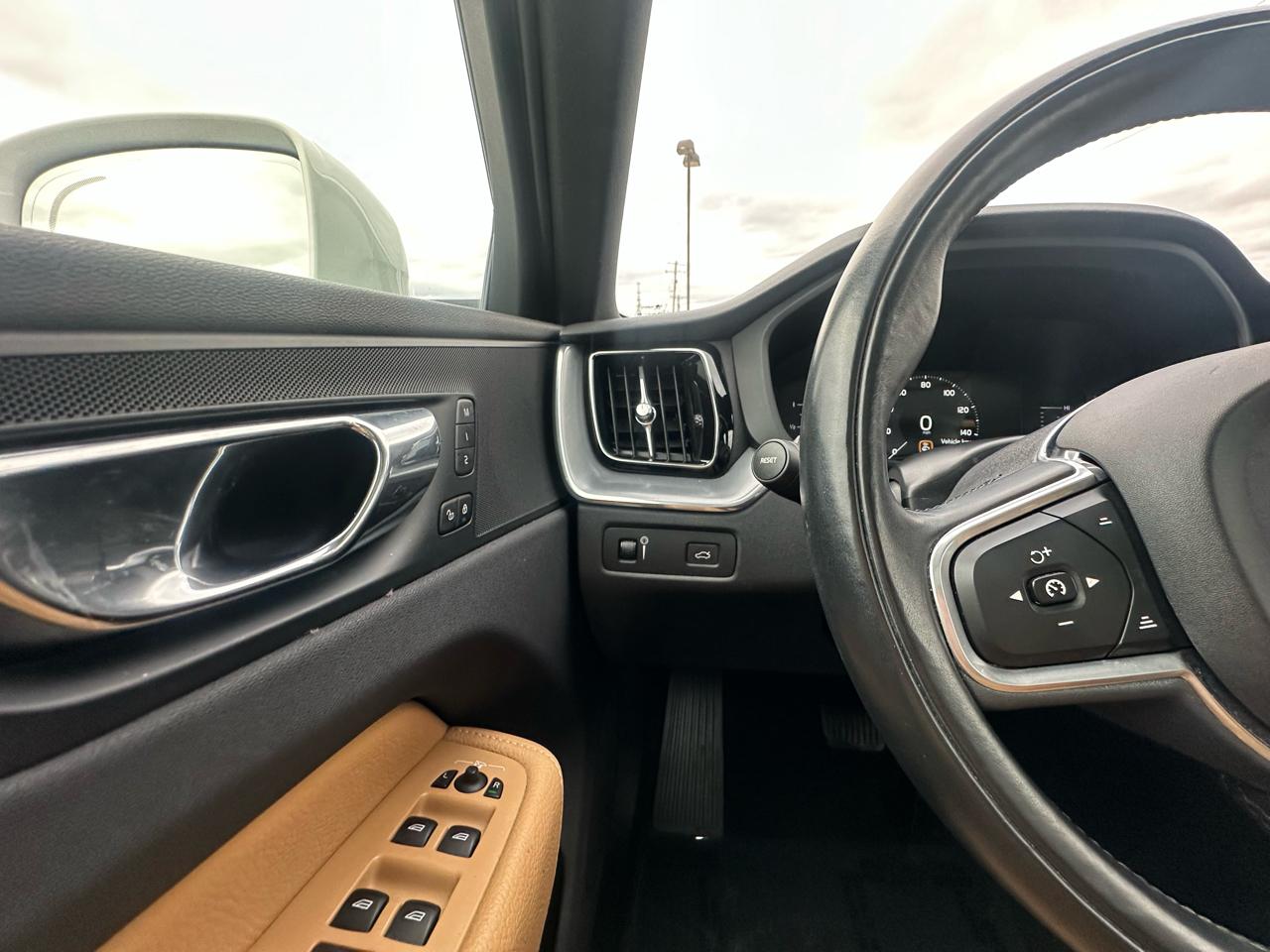 Volvo XC60 T5 Momentum AWD 2018