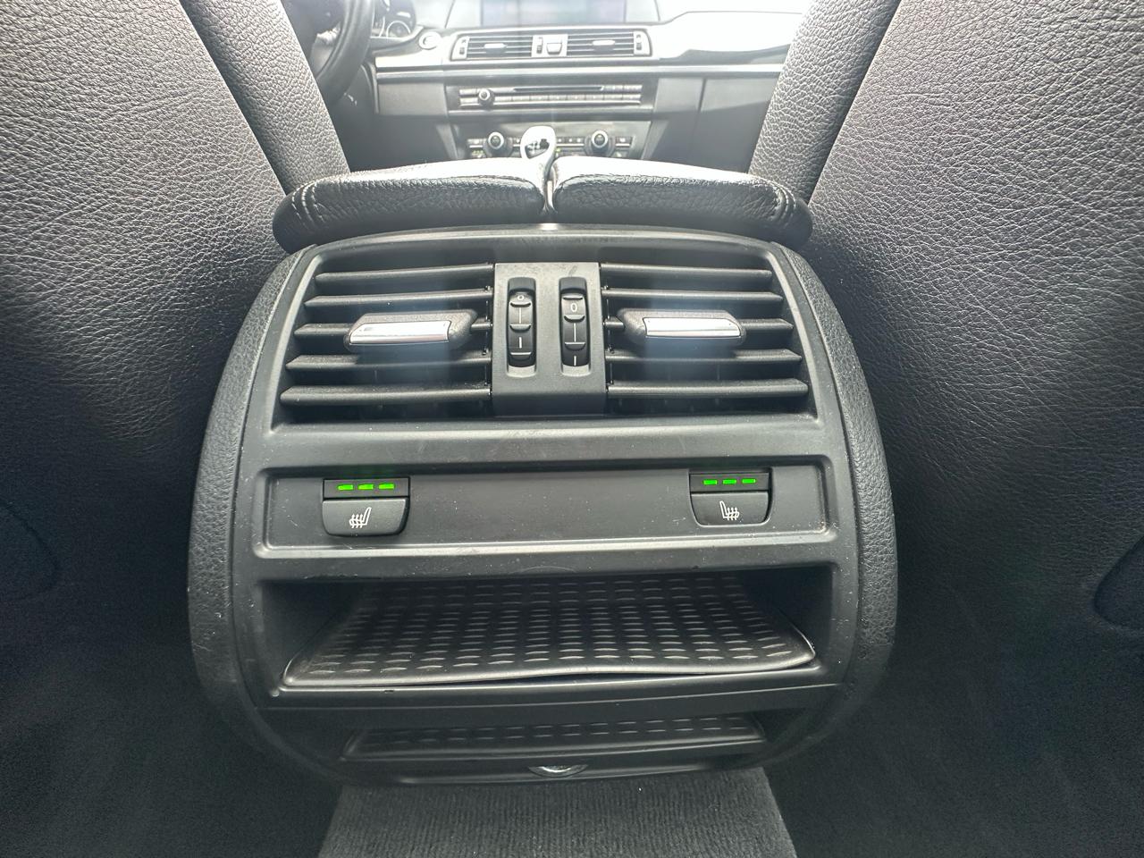 BMW 5-Series 535xi 2011