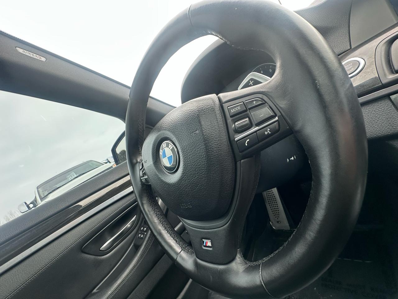 BMW 5-Series 535xi 2011