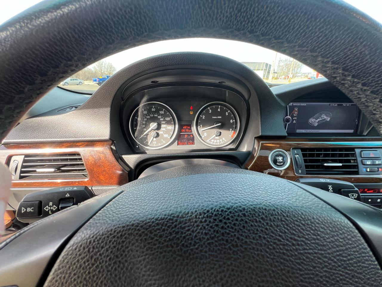 BMW 3-Series 328i xDrive SA 2011