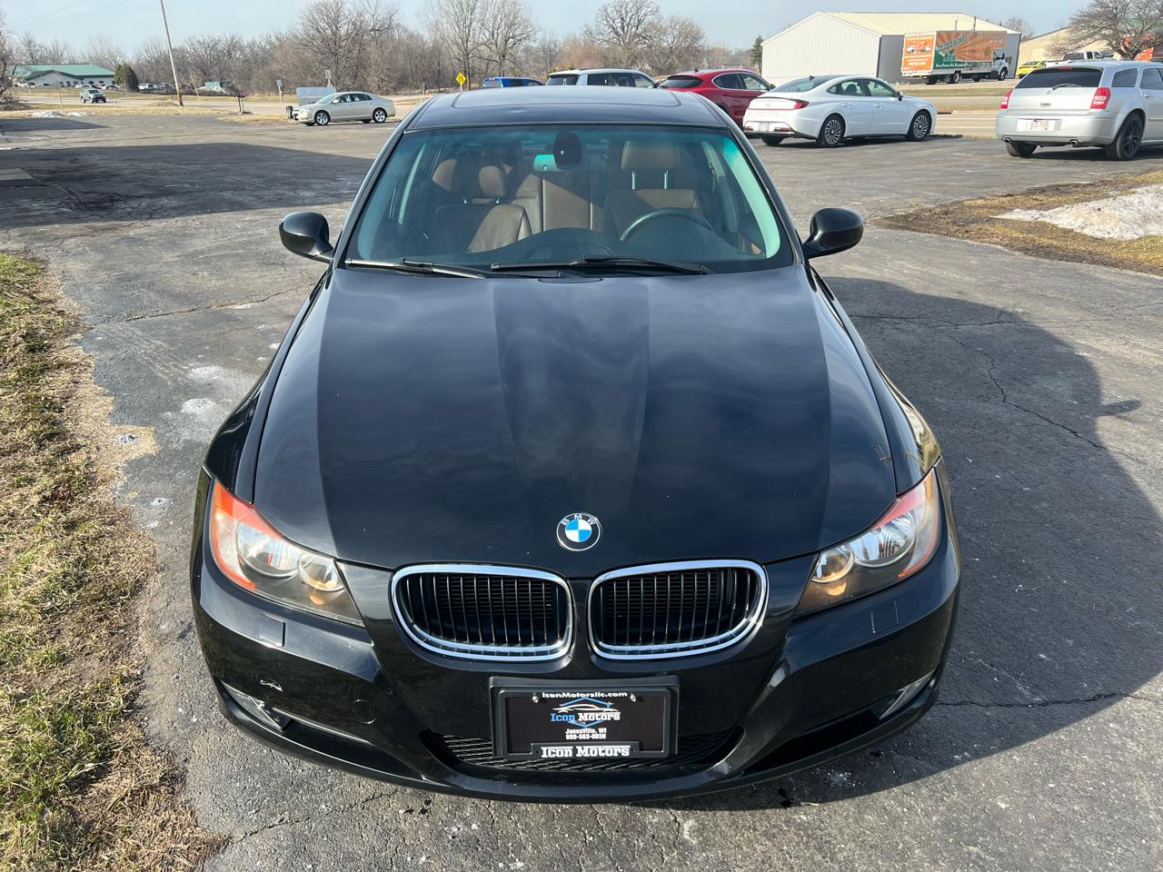 BMW 3-Series 328i xDrive SA 2011