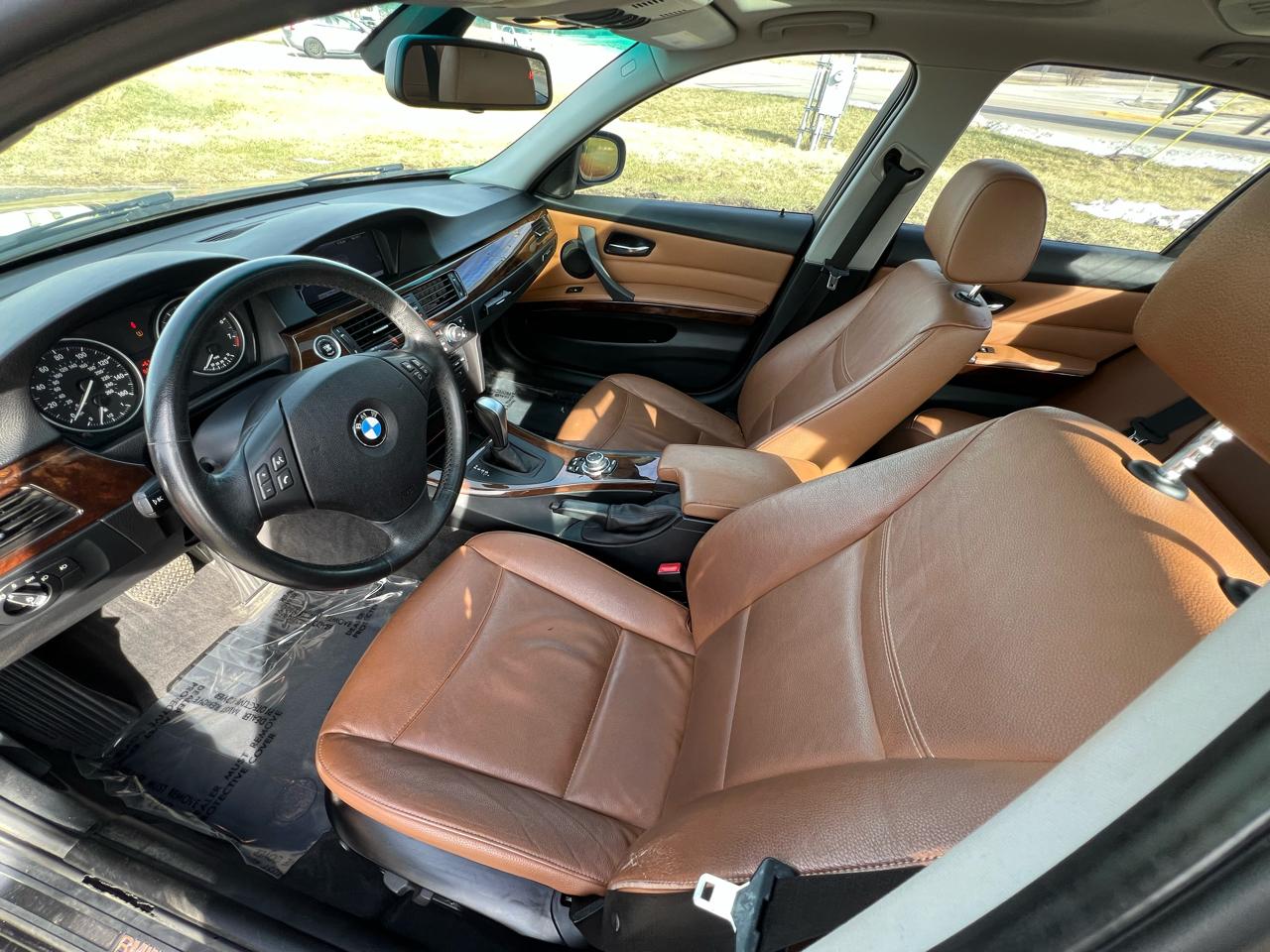 BMW 3-Series 328i xDrive SA 2011