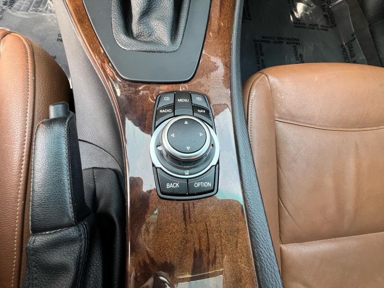 BMW 3-Series 328i xDrive SA 2011