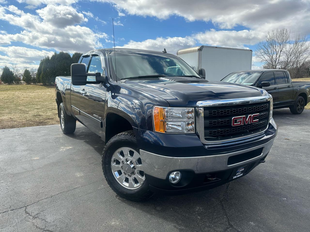 GMC Sierra 2500HD SLE Ext. Cab 4WD 2011