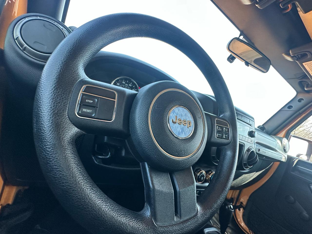 Jeep Wrangler Sport 4WD 2012