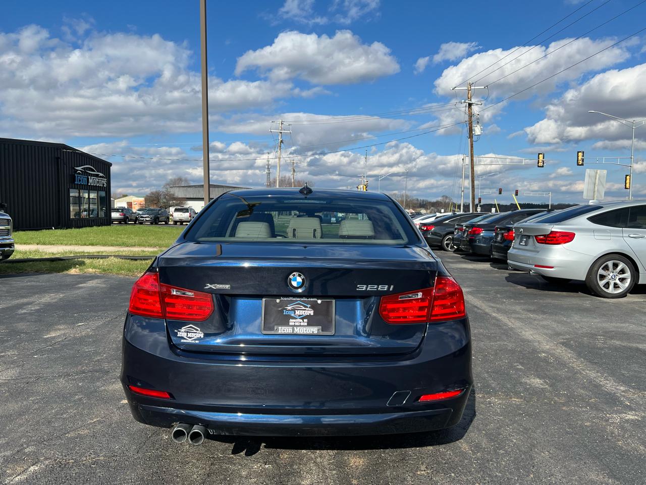 BMW 3-Series 328i xDrive Sedan - SULEV 2013