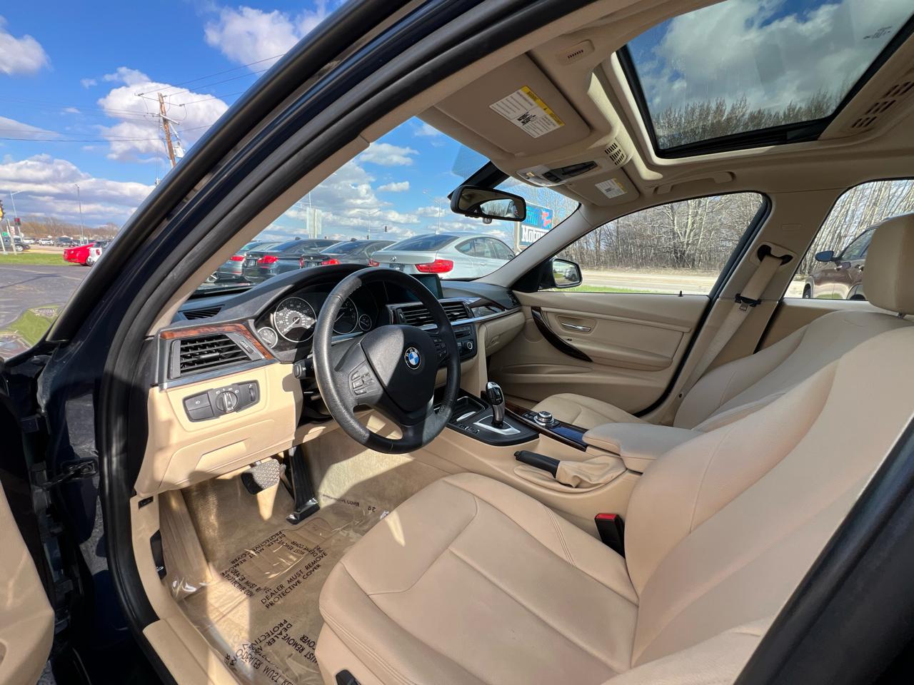 BMW 3-Series 328i xDrive Sedan - SULEV 2013