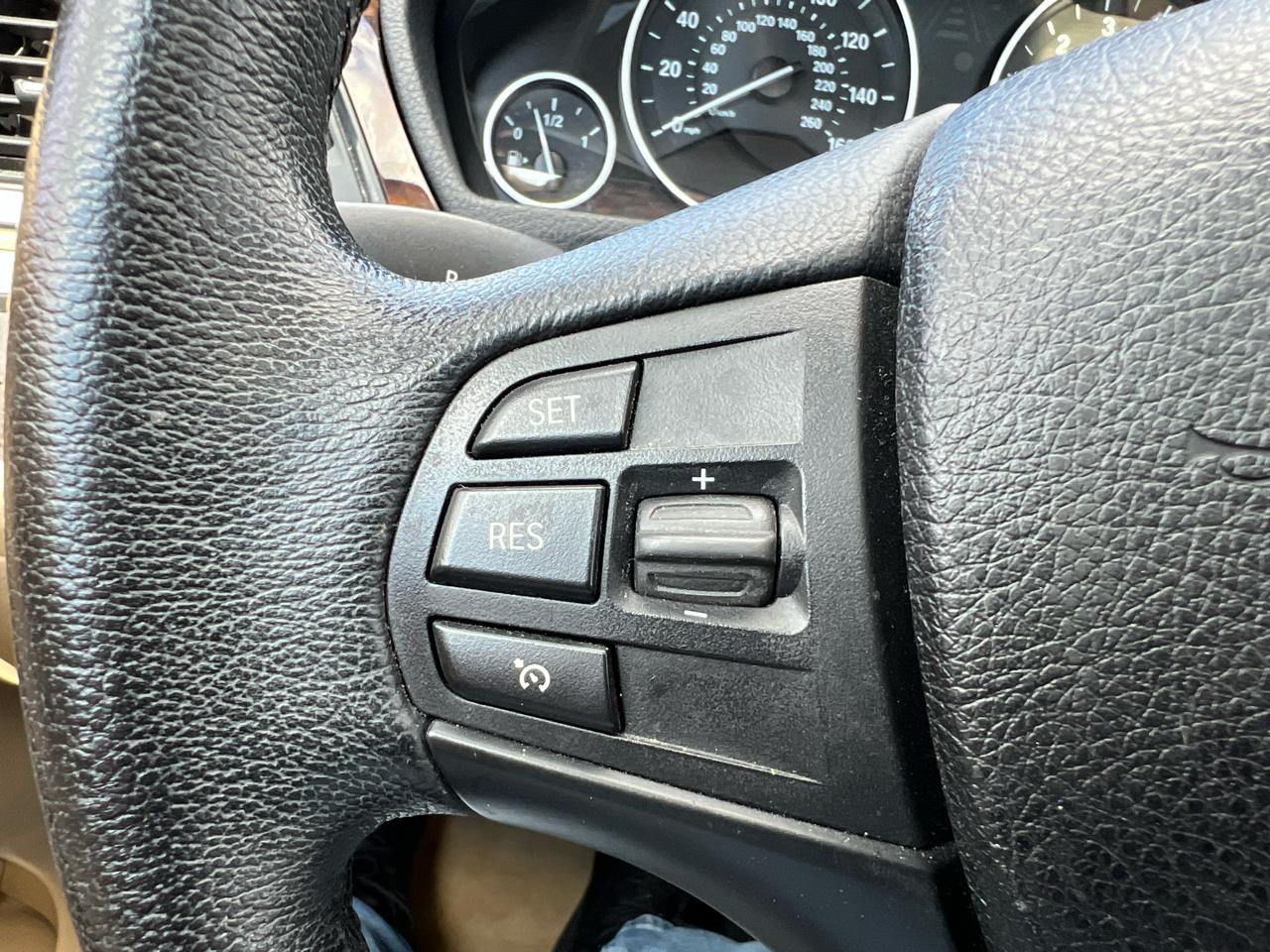 BMW 3-Series 328i xDrive Sedan - SULEV 2013