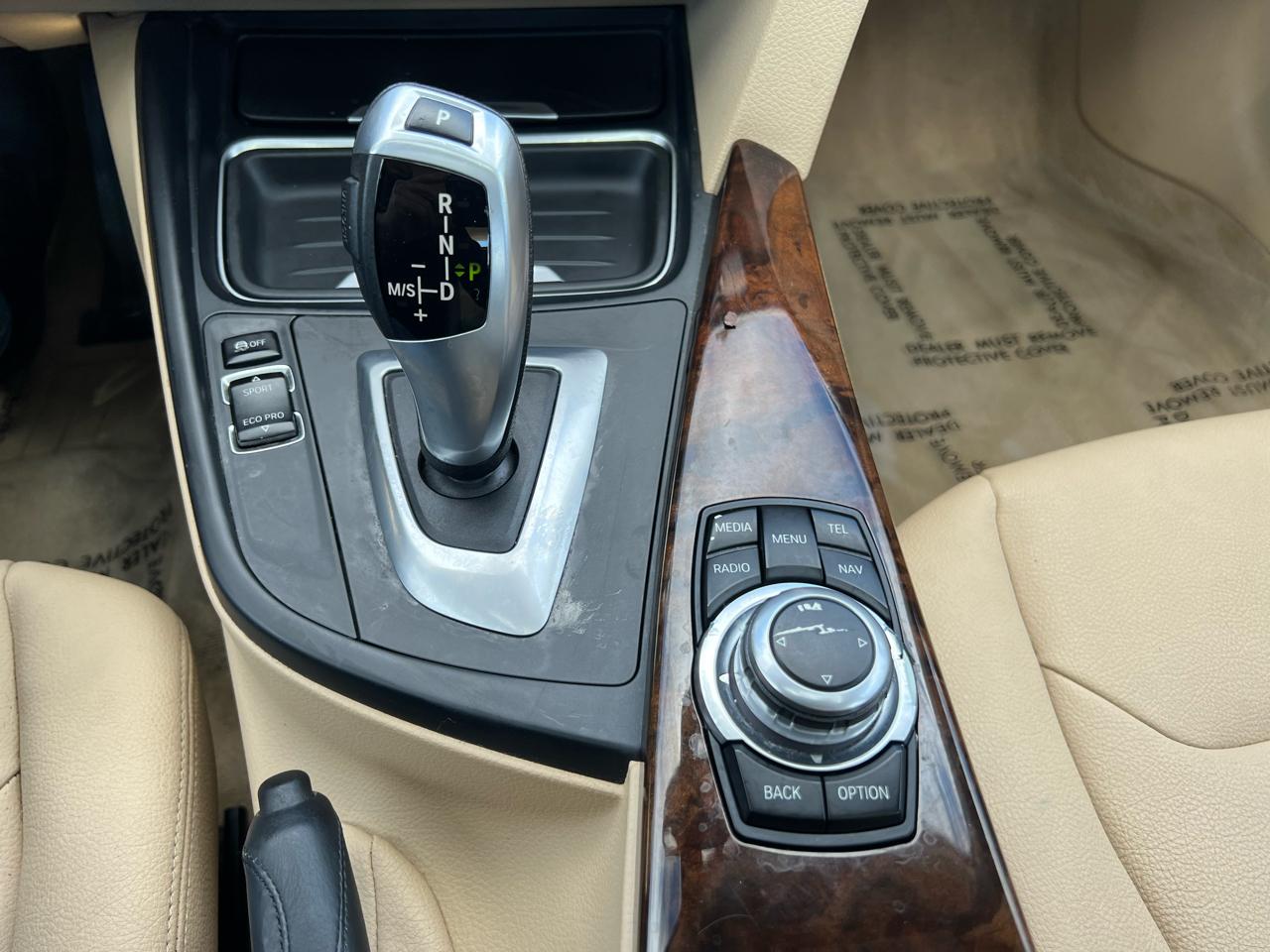 BMW 3-Series 328i xDrive Sedan - SULEV 2013