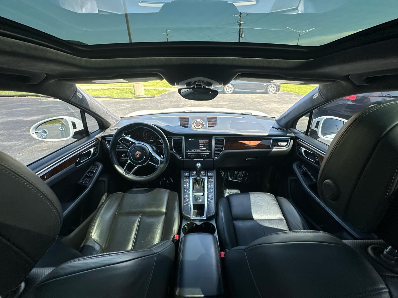 Porsche Macan Turbo 2015