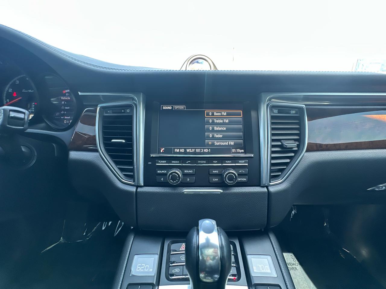 Porsche Macan Turbo 2015