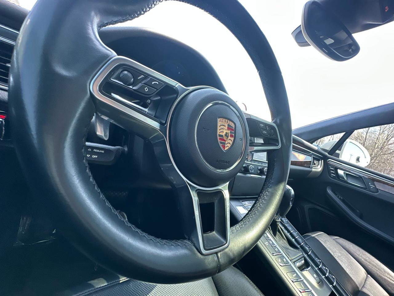 Porsche Macan Turbo 2015