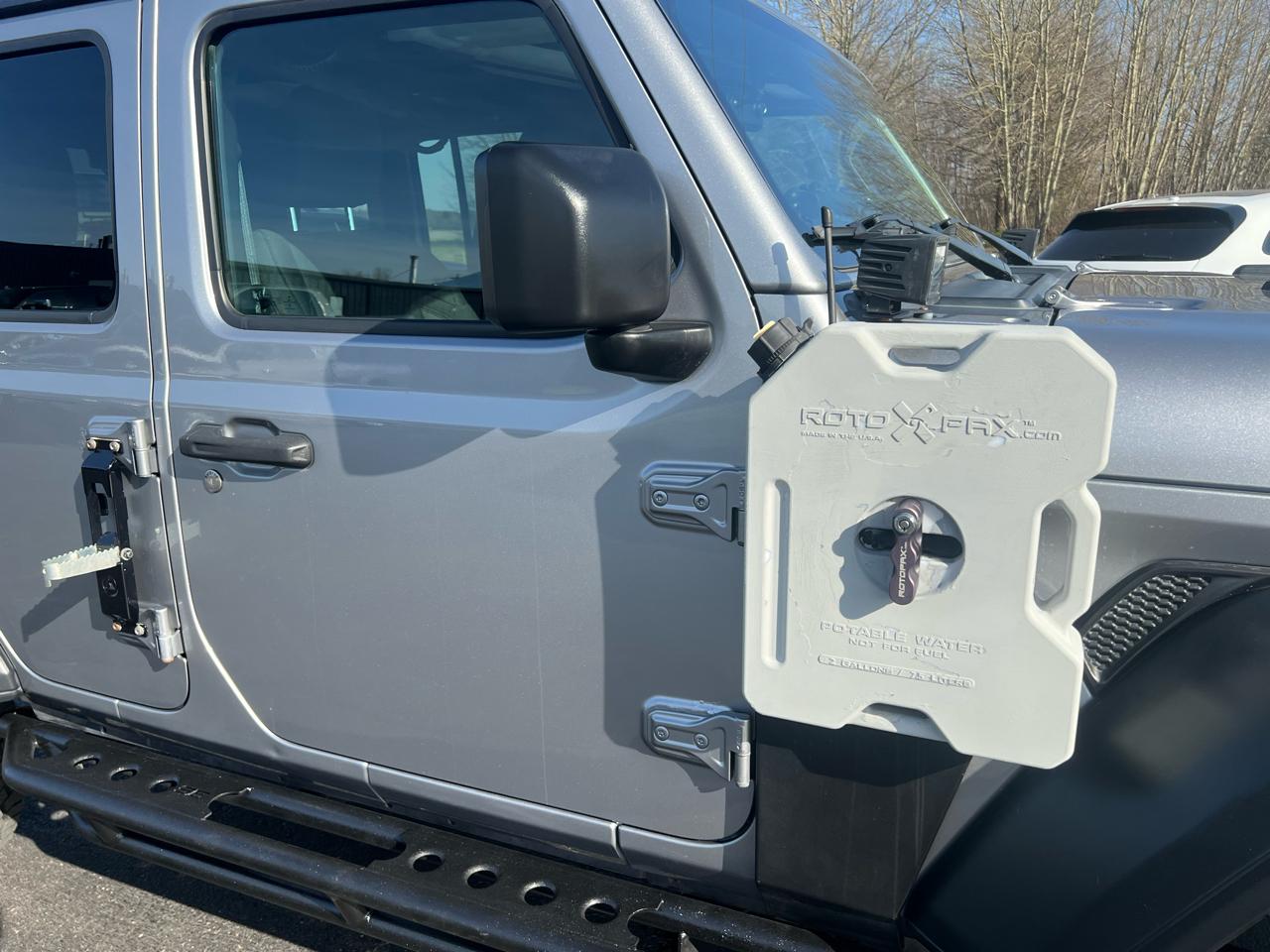 Jeep Wrangler Unlimited Sport 2018