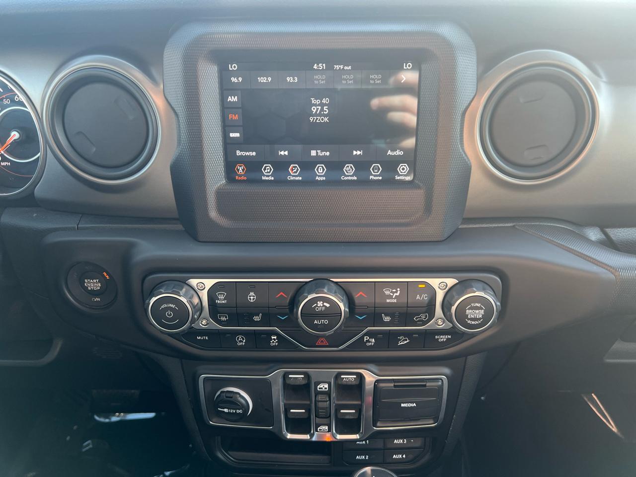 Jeep Wrangler Unlimited Sport 2018