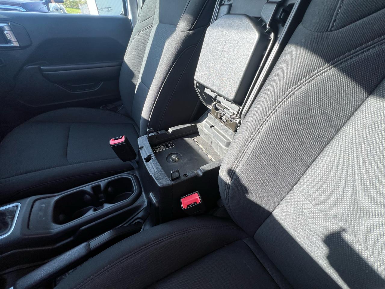 Jeep Wrangler Unlimited Sport 2018