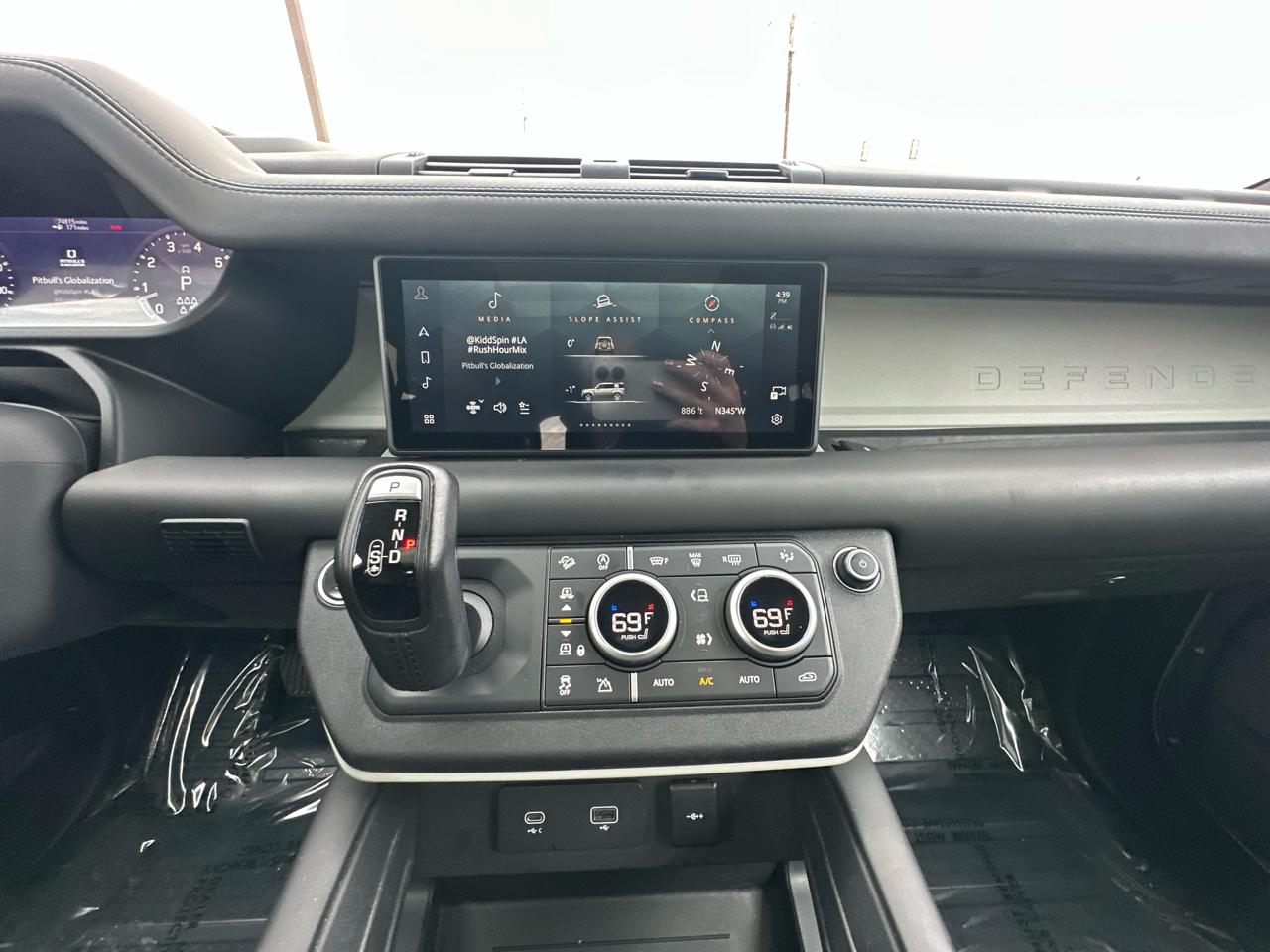 Land Rover Defender P400 110 First Edition 2020