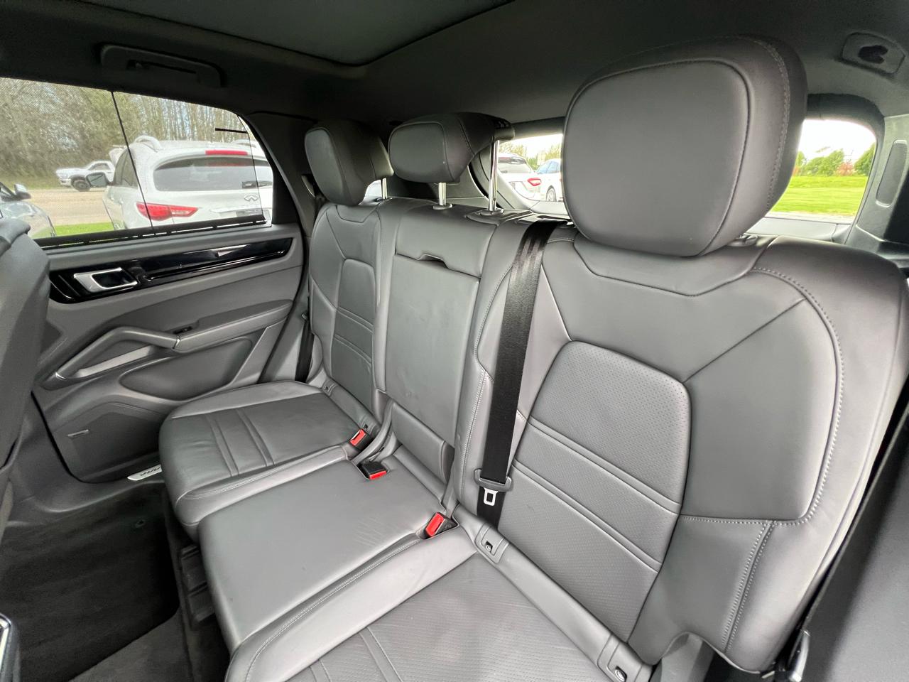 Porsche Cayenne Base 2019