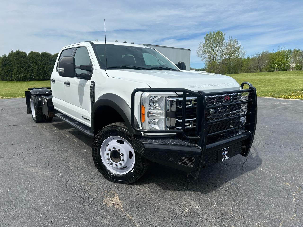 Ford F-550 Crew Cab DRW 2023