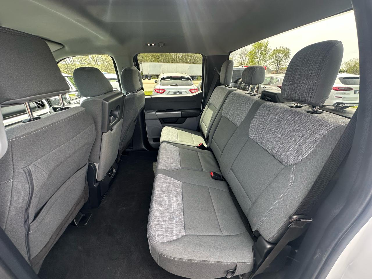 Ford F-550 Crew Cab DRW 2023