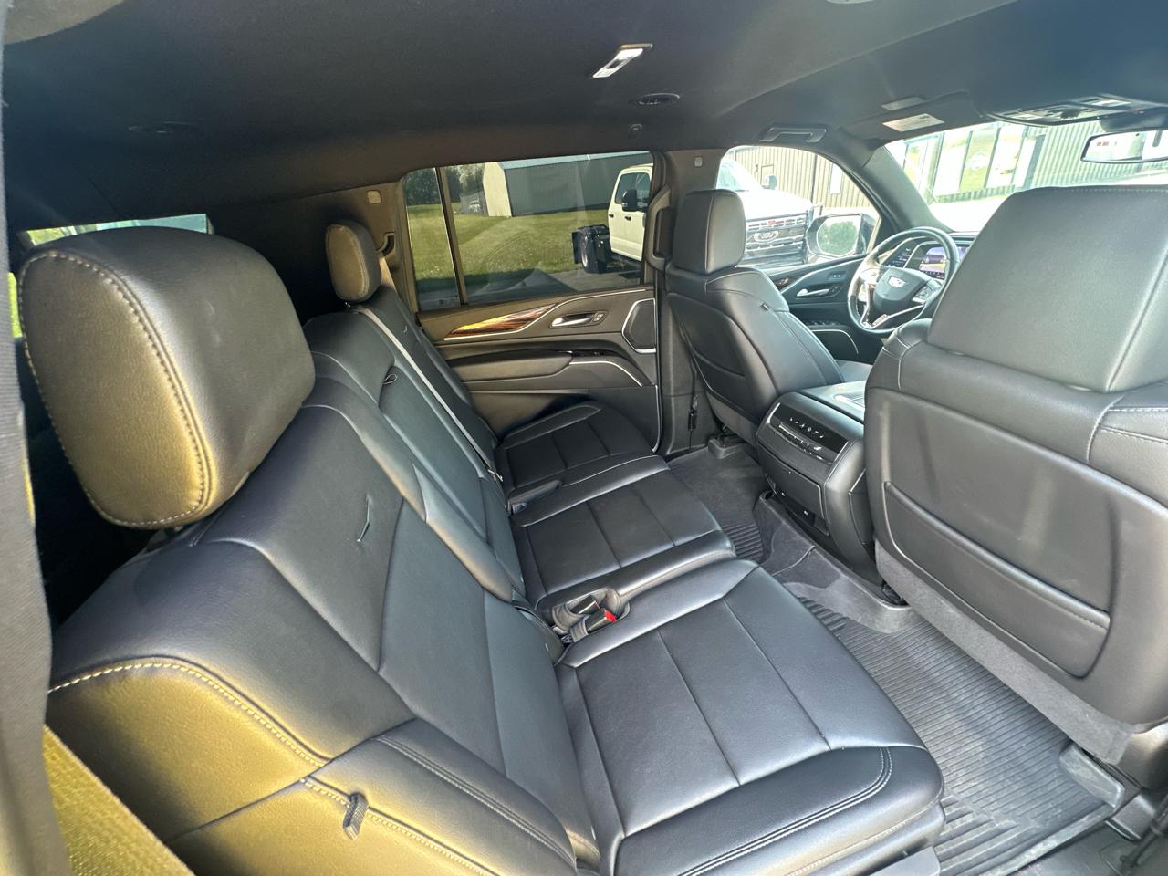 Cadillac Escalade ESV Luxury 2024