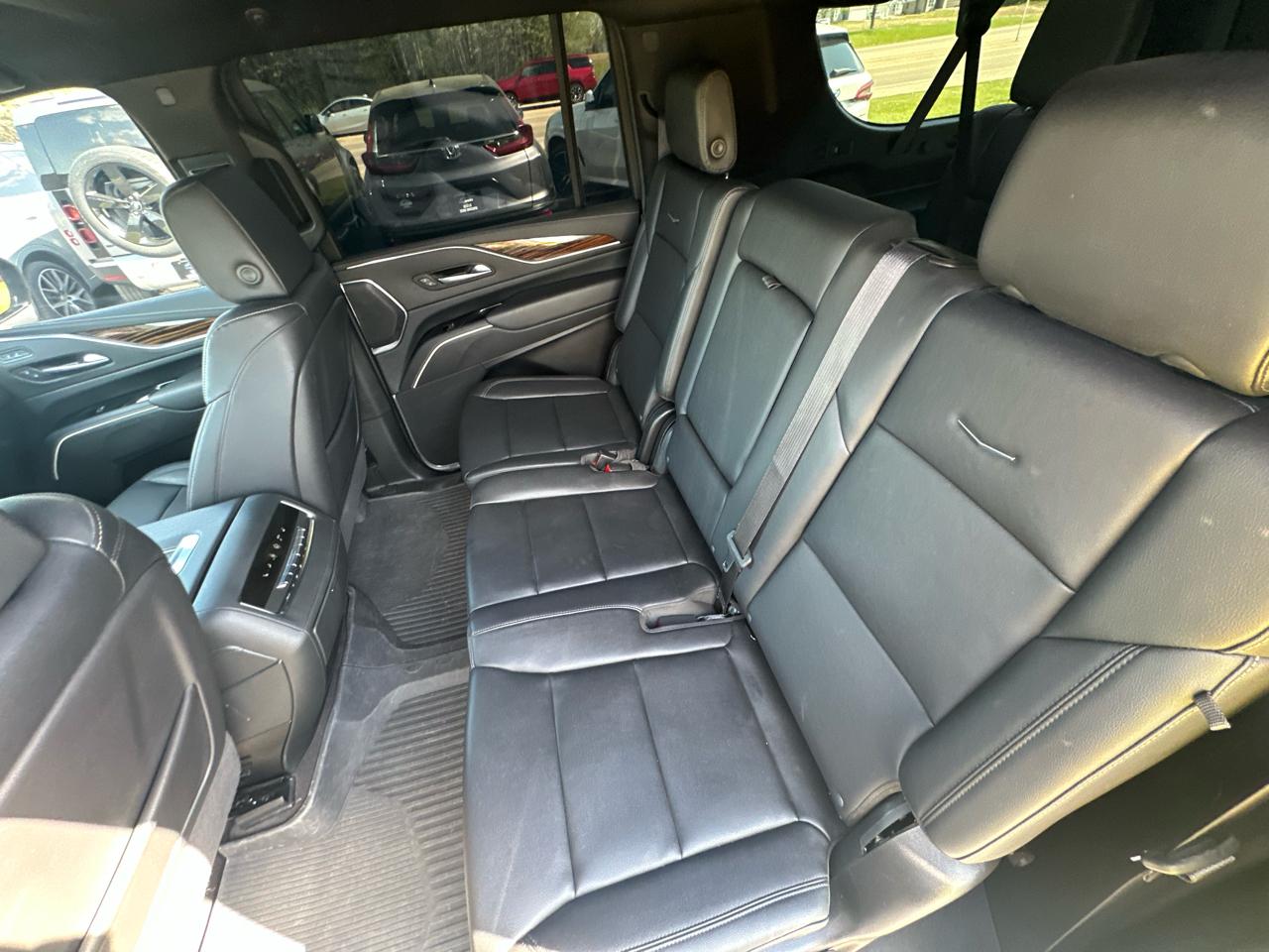 Cadillac Escalade ESV Luxury 2024