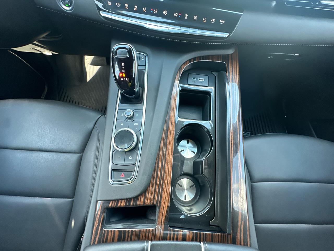 Cadillac Escalade ESV Luxury 2024