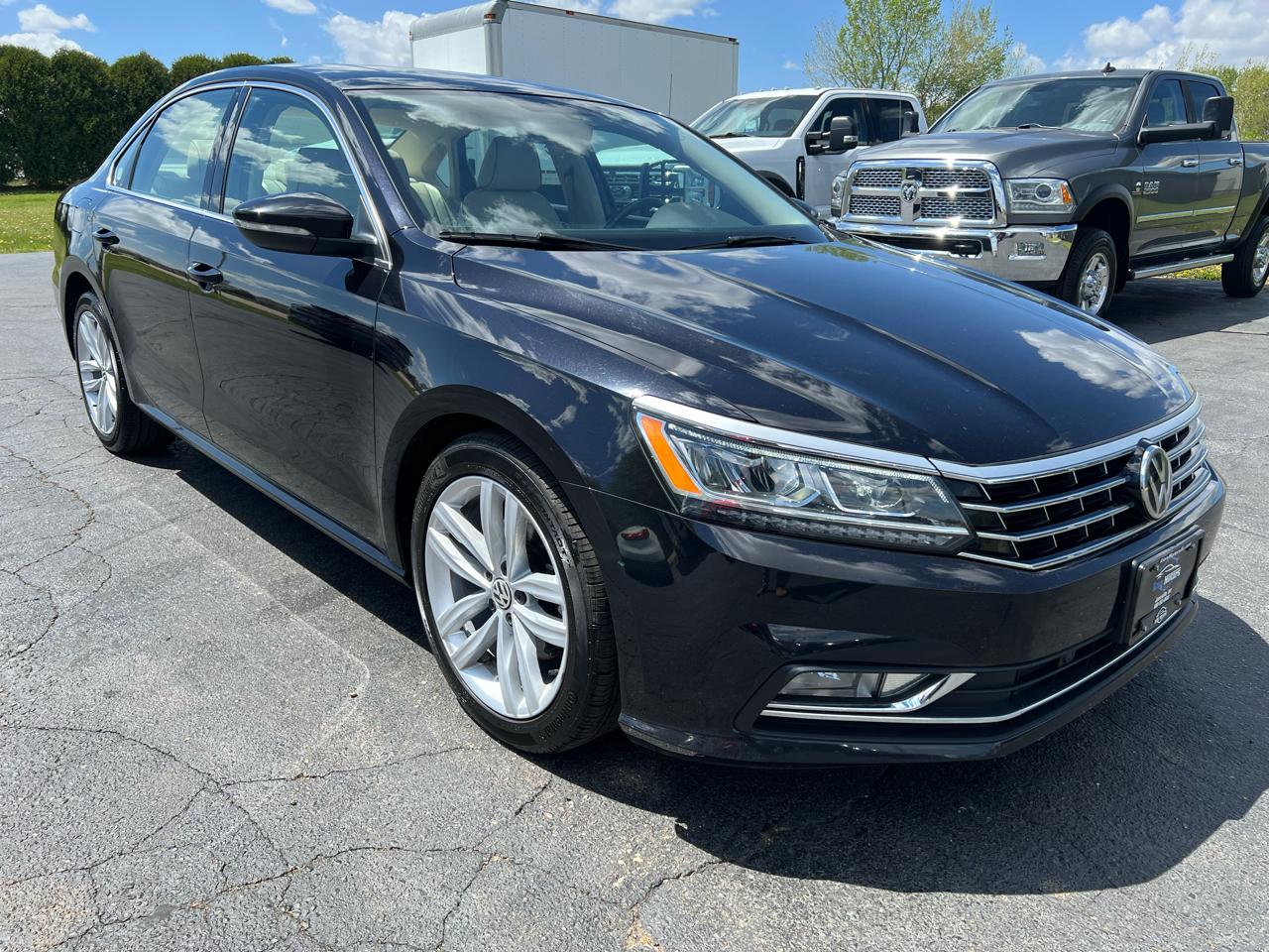 Volkswagen Passat SE 2018