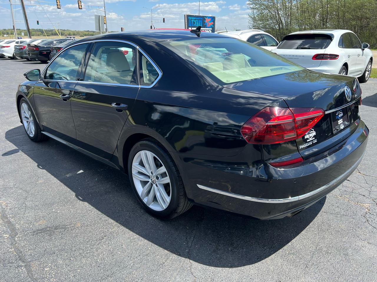 Volkswagen Passat SE 2018