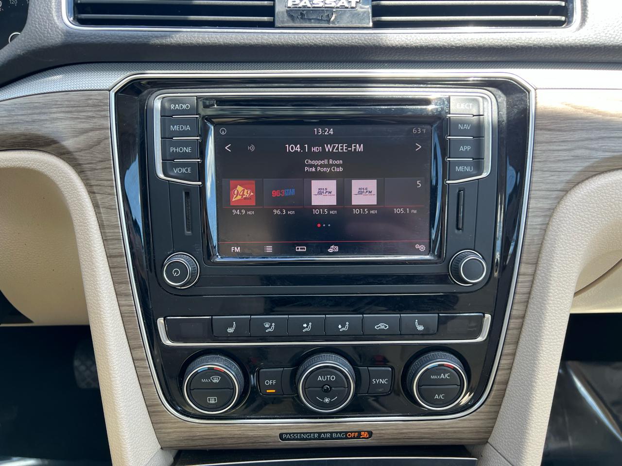 Volkswagen Passat SE 2018
