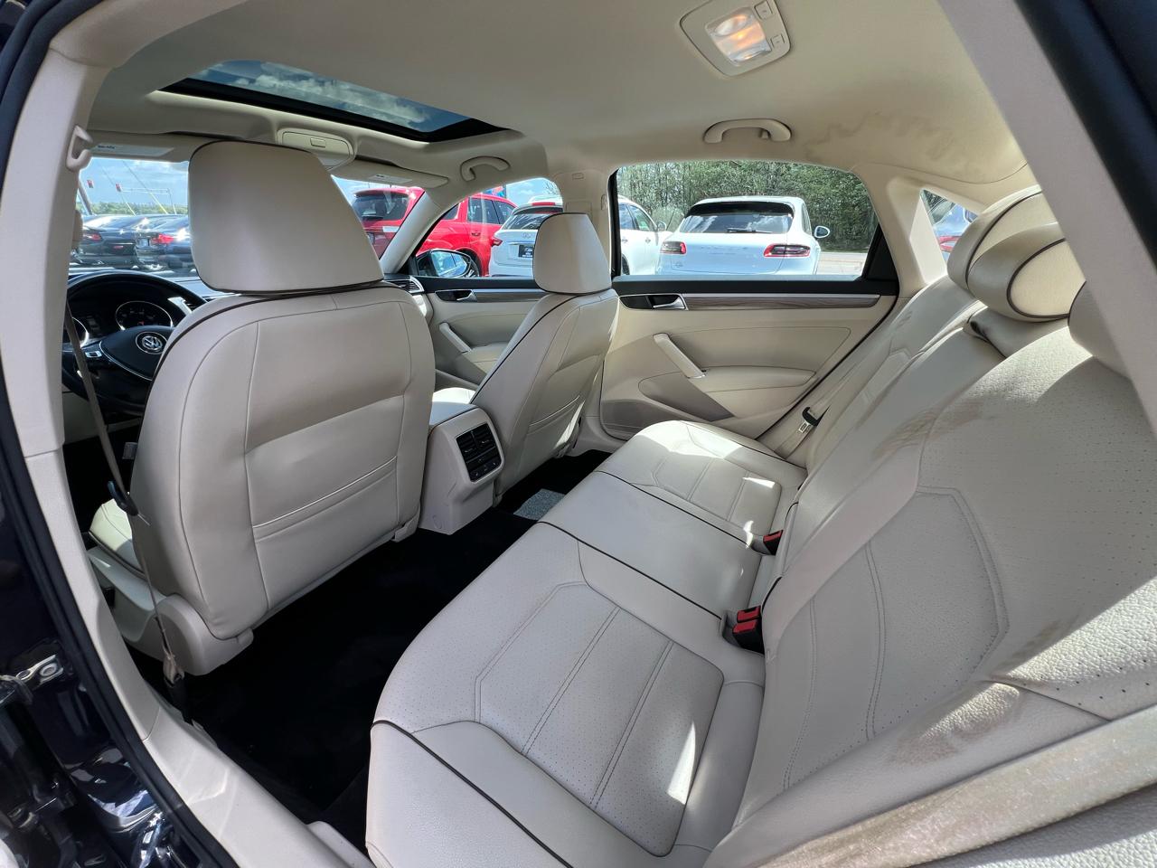 Volkswagen Passat SE 2018