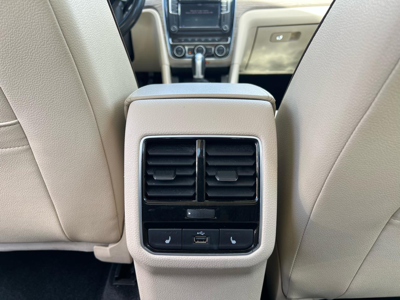 Volkswagen Passat SE 2018