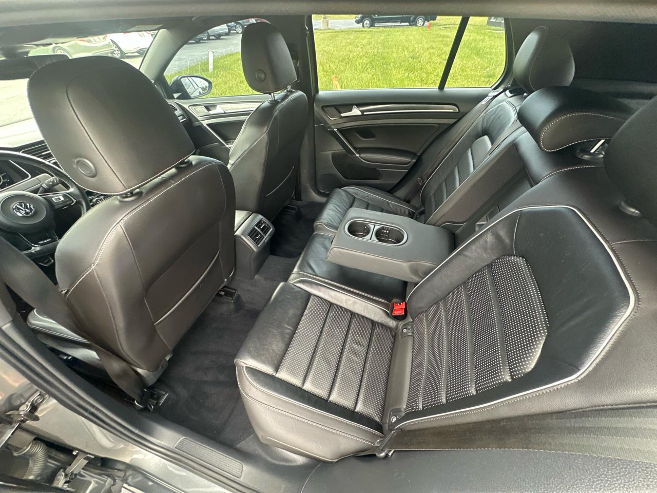 Volkswagen Golf R DCS and Navigation 6M 2018