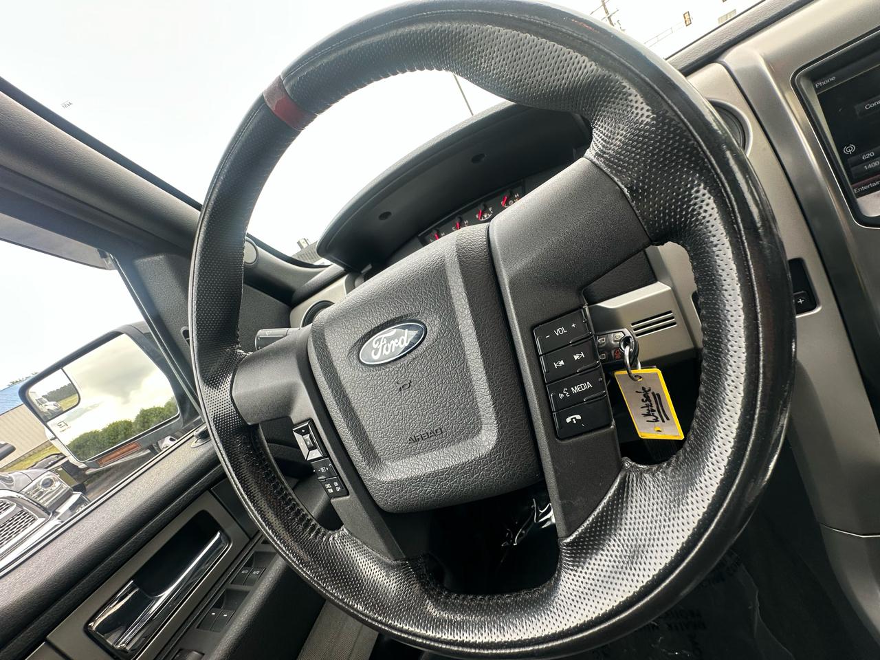 Ford F-150 SVT Raptor SuperCrew 5.5-ft. Bed 4WD 2013