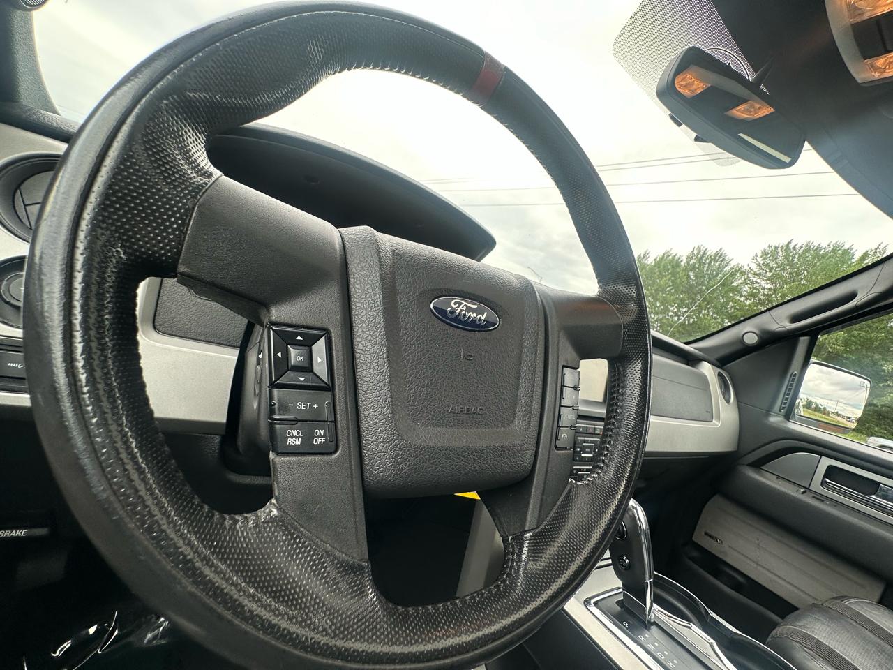 Ford F-150 SVT Raptor SuperCrew 5.5-ft. Bed 4WD 2013