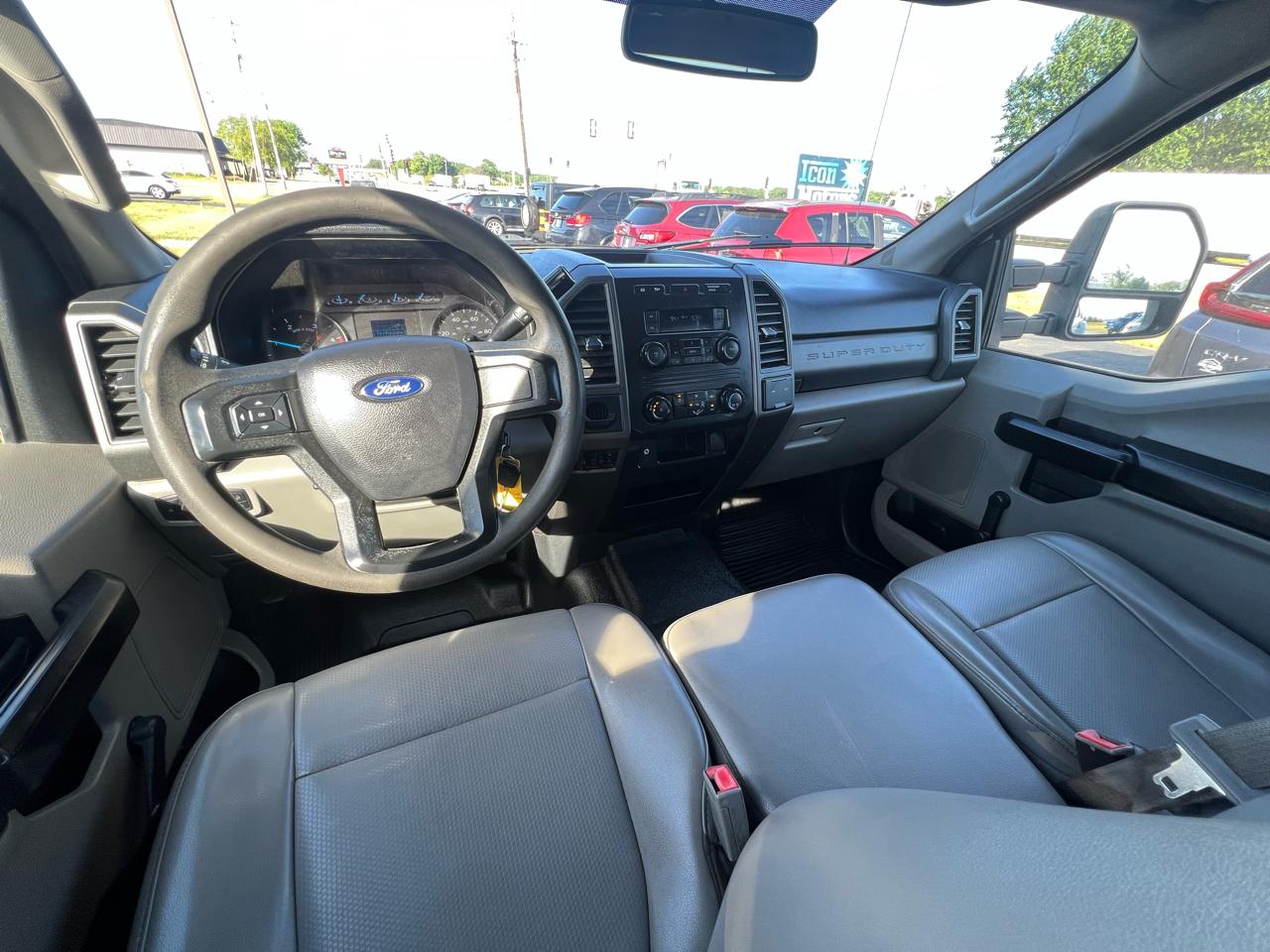 Ford F-350 SD XLT Crew Cab Long Bed DRW 2WD 2019