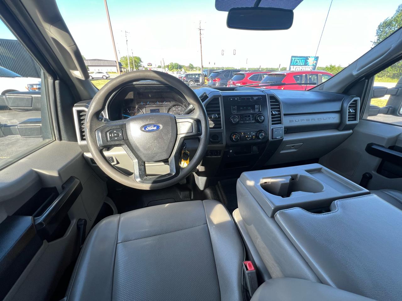 Ford F-350 SD XLT Crew Cab Long Bed DRW 2WD 2019