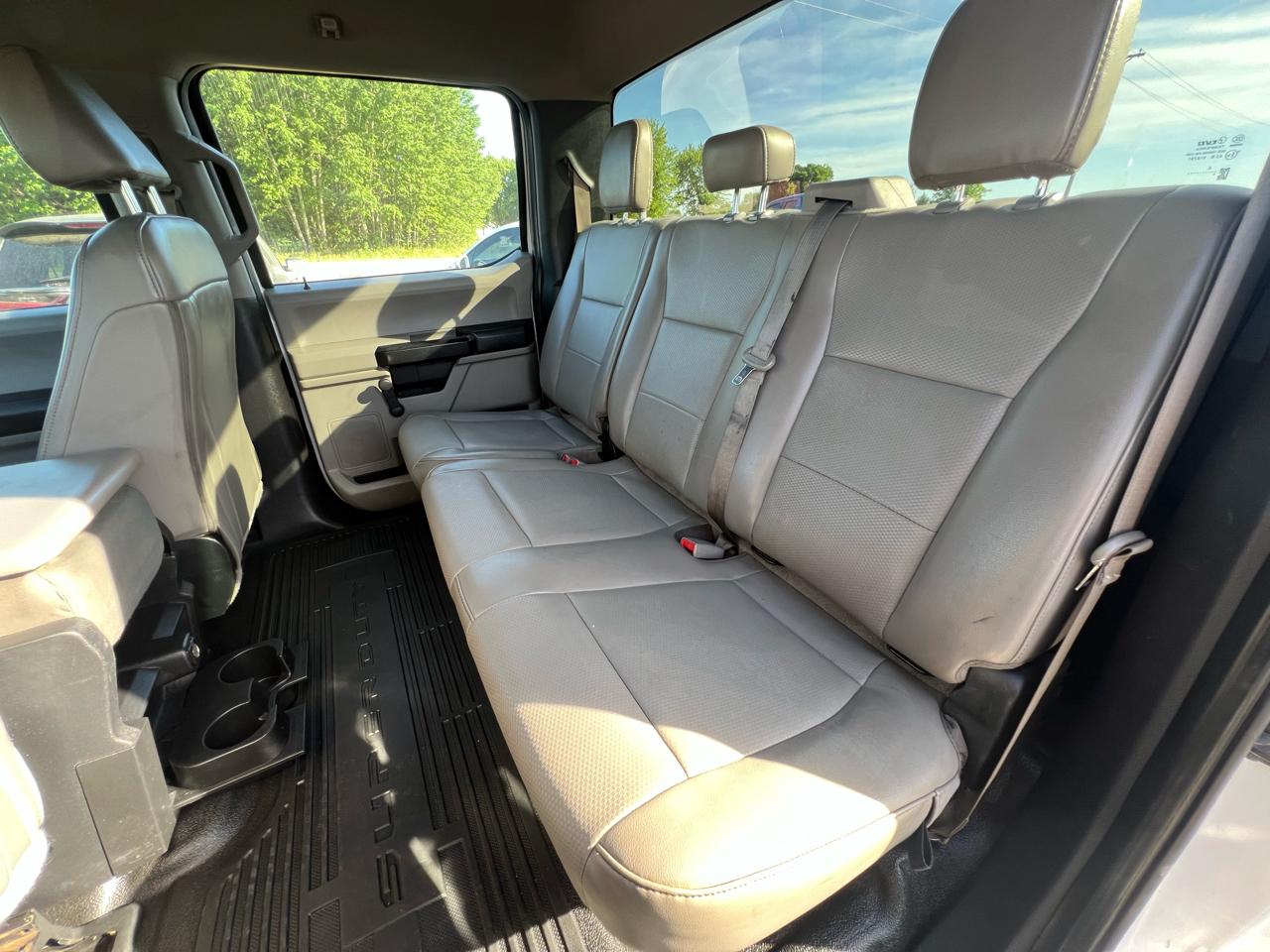 Ford F-350 SD XLT Crew Cab Long Bed DRW 2WD 2019