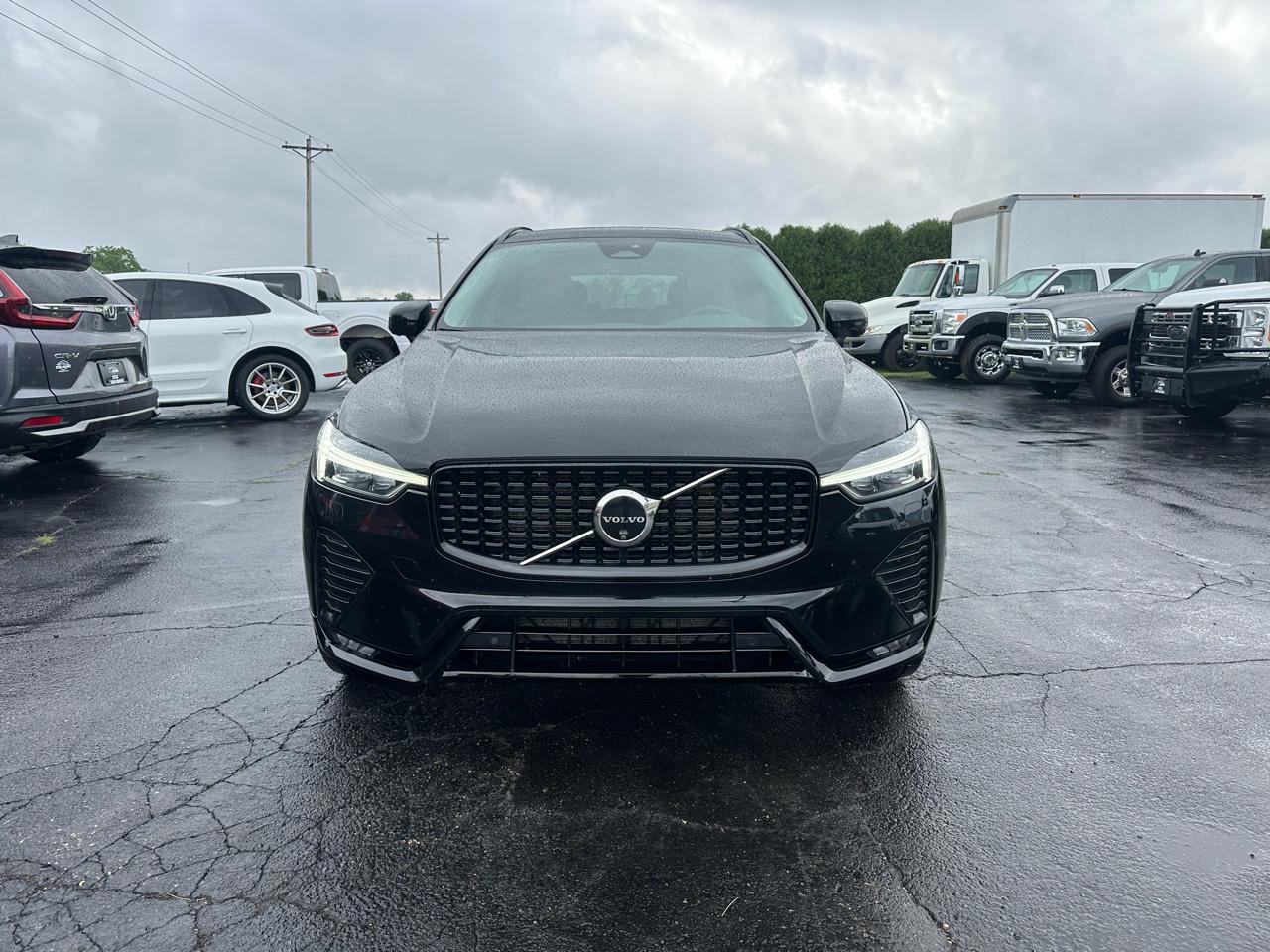 Volvo XC60 B5 Plus Dark AWD 2024
